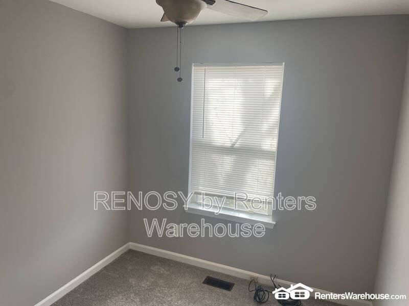 34 N Spring St - Photo 3 of 14