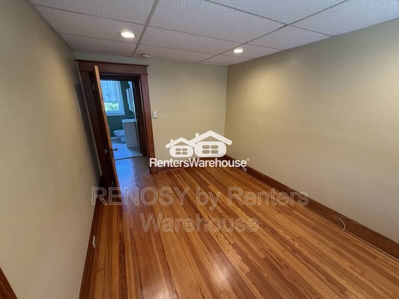 6015 Rossville Blvd - Photo 3 of 18