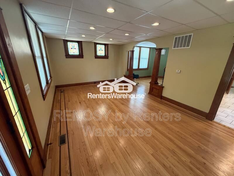 6015 Rossville Blvd - Photo 2 of 18
