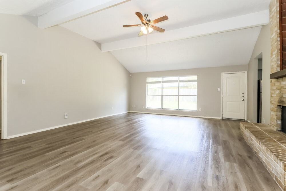 3446 Hombly Rd - Photo 3 of 16
