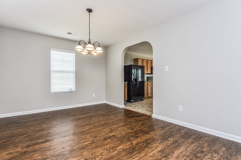 182 Brookhaven Dr - Photo 4 of 15