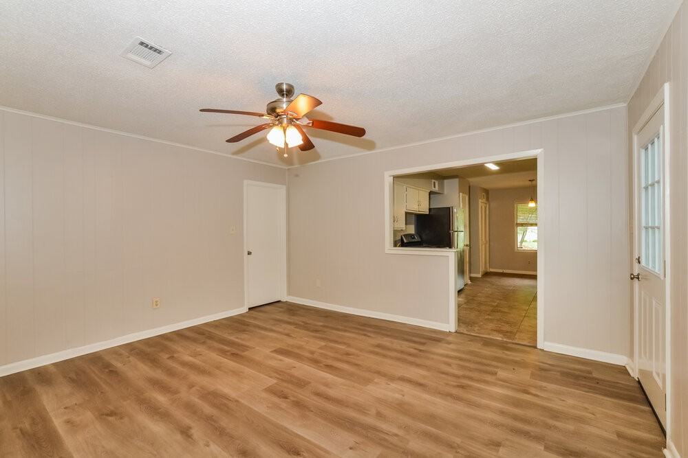 1751 Sea Isle Rd - Photo 3 of 16
