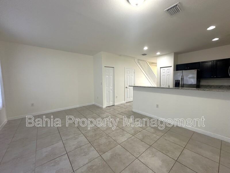 11544 Sw 151st Ave - Photo 4 of 19