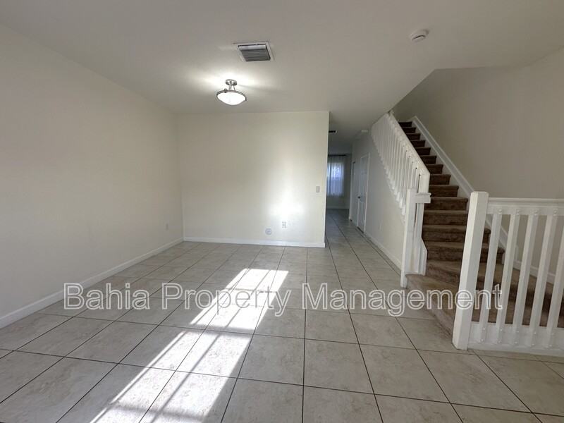 11544 Sw 151st Ave - Photo 5 of 19