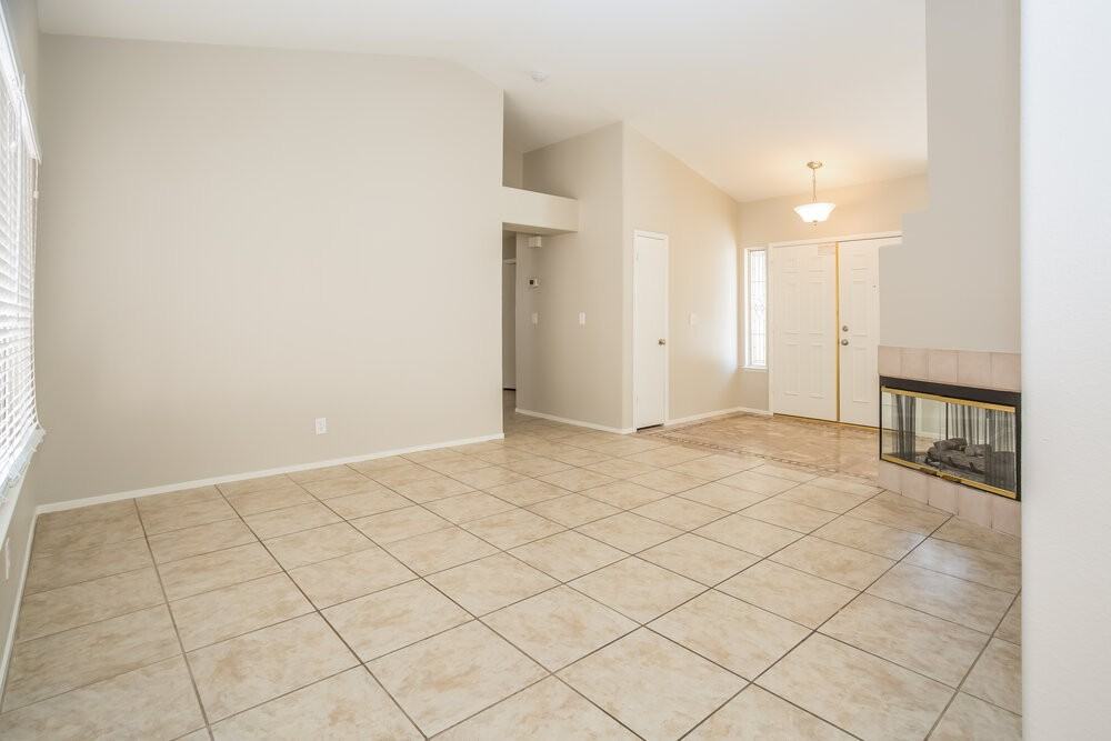 4416 W La Madre Way - Photo 3 of 15
