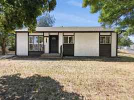 featured image of 1202 S Russell St