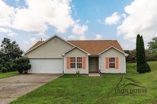 352 Shenandoah Cir - Photo 1 of 1