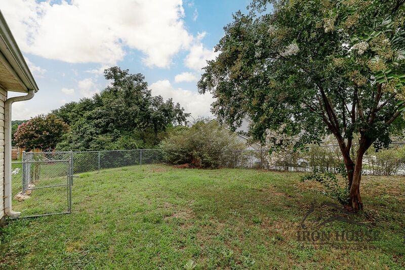 352 Shenandoah Cir - Photo 7 of 25
