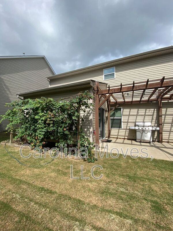 204 Barbours Ln - Photo 4 of 22