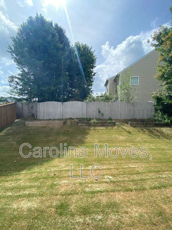 204 Barbours Ln - Photo 5 of 22