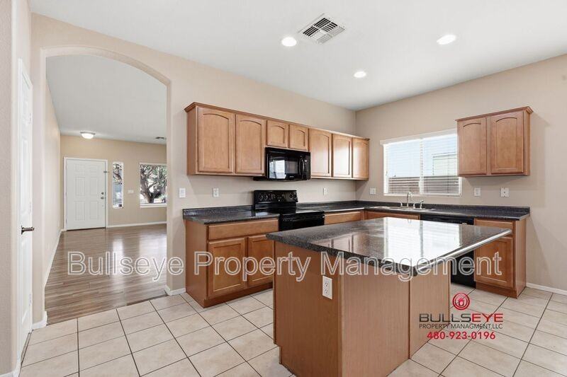 44178 W Venture Ln - Photo 7 of 32