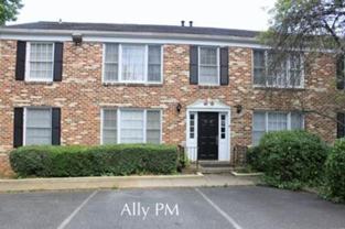 2527 Hydraulic Rd - Photo 1 of 1