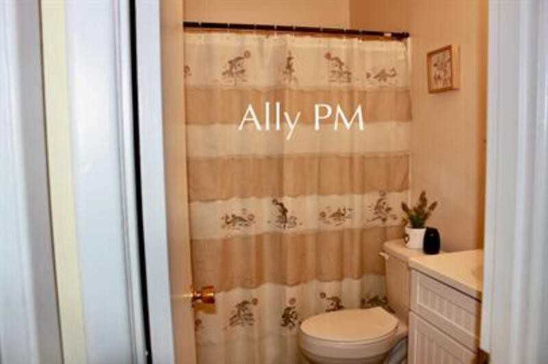 2527 Hydraulic Rd - Photo 3 of 9