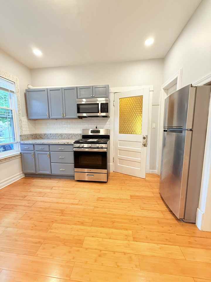 W Belmont Ave & N Kenneth Ave - Photo 3 of 28
