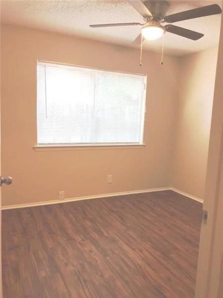 9009 Quail Valley Dr #B - Photo 7 of 12