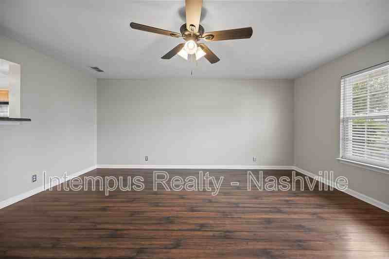 415 Shoshone Pl - Photo 6 of 30