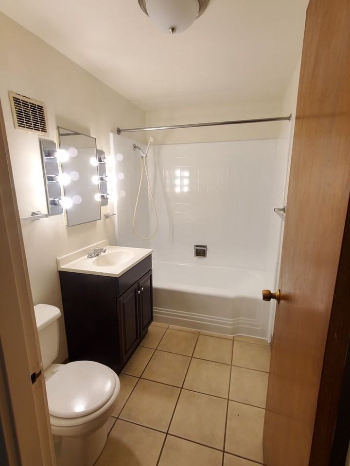 615 S Alder St #03 - Photo 7 of 7
