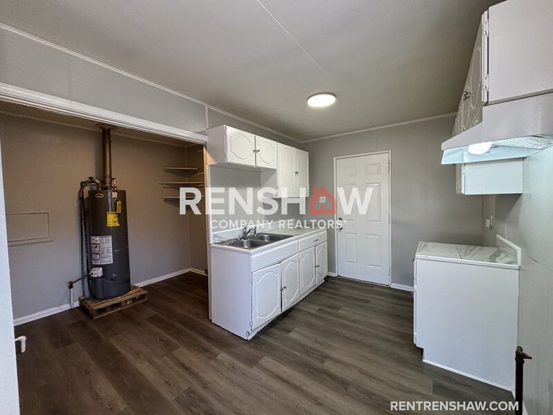 3240 Madewell St - Photo 6 of 19