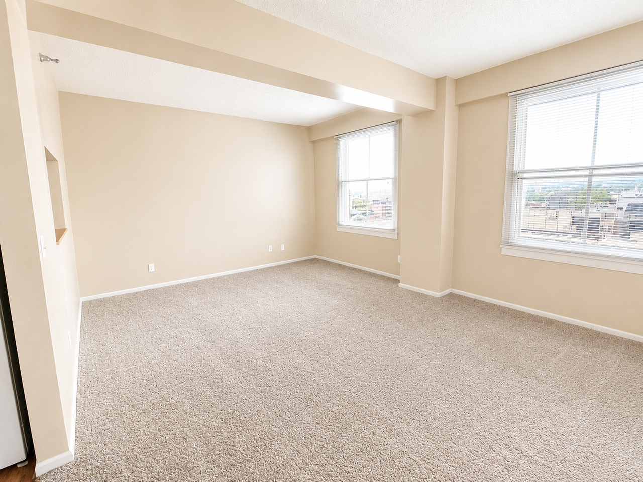 Kensington Tower Apartments - Photo 2 of 25