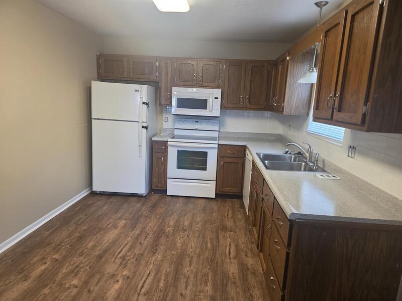 146 Nancy Ln - Photo 4 of 10