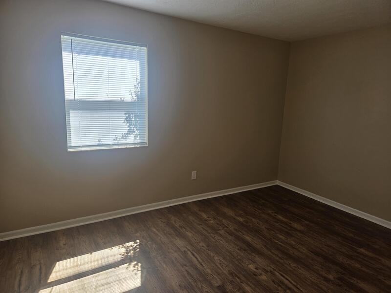 146 Nancy Ln - Photo 6 of 10