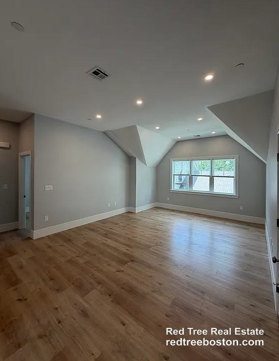9 Holton St #5 - Photo 2 of 8