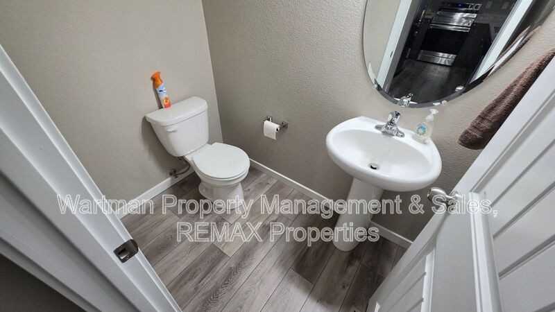 4628 Wharf Pt - Photo 6 of 24