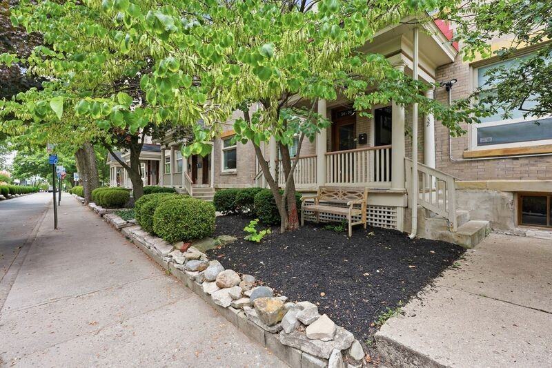 34 Buttles Ave - Photo 3 of 13