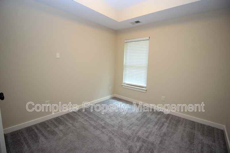 20478 Castle Ridge Rd - Photo 7 of 15