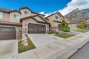 featured image of 1638 E Aspen Loop