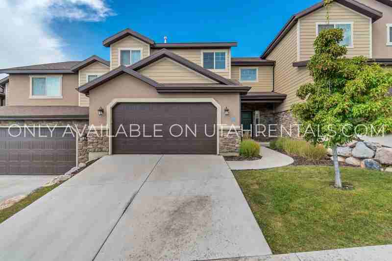 1638 E Aspen Loop - Photo 2 of 30