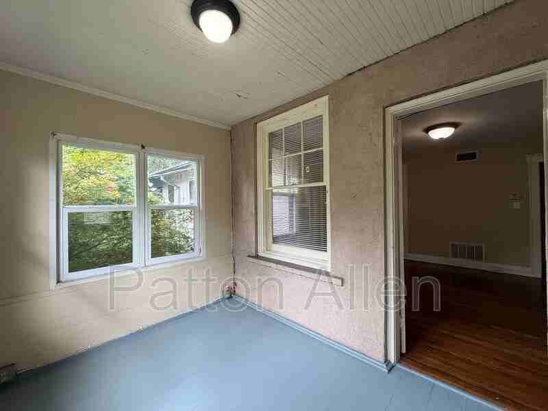 83 Edgemont Rd #4 - Photo 4 of 16