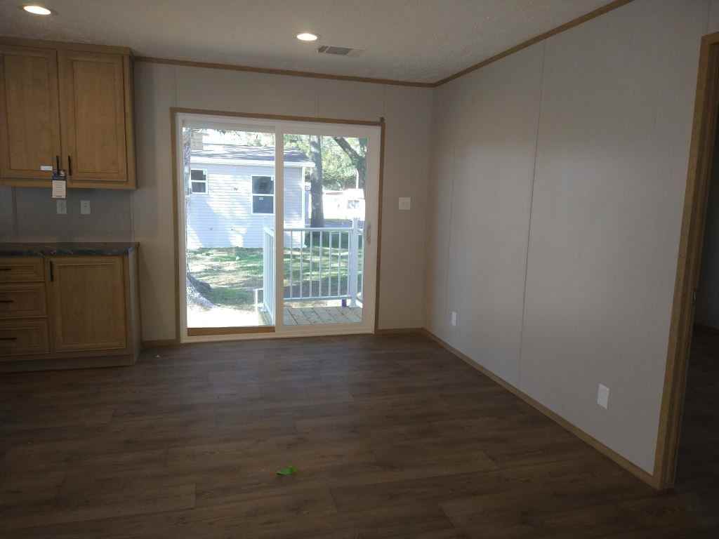 5507 Annette St - Photo 4 of 26