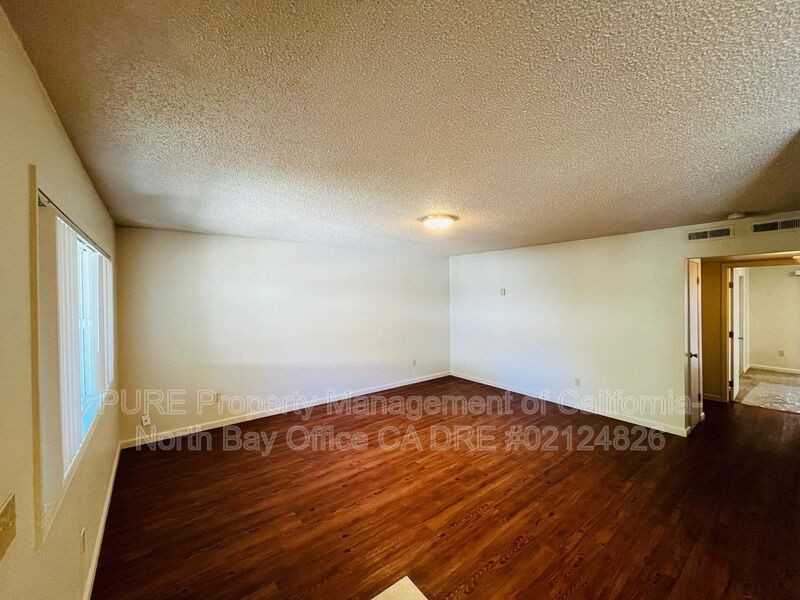 1940 S Dora St #2 - Photo 3 of 7