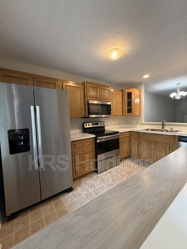 503 Barrington Way - Photo 3 of 14