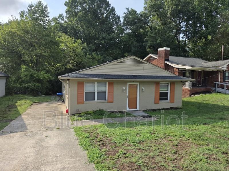 2313 Fitzgerald Ave - Photo 2 of 21