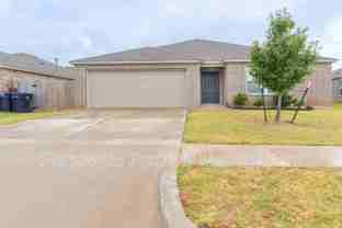 11608 Nw 95th St - Photo 1 of 1