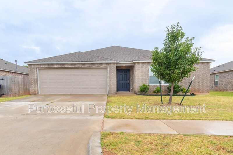 11608 Nw 95th St - Photo 2 of 32