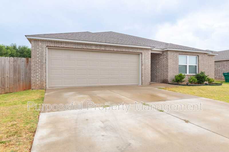11608 Nw 95th St - Photo 3 of 32