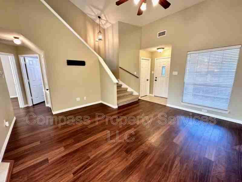10124 Barton Creek Dr - Photo 7 of 22