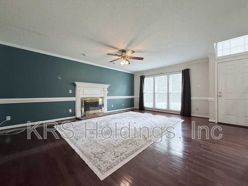 1208 Tobacco Barn Rd - Photo 4 of 21