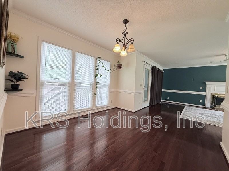 1208 Tobacco Barn Rd - Photo 5 of 21