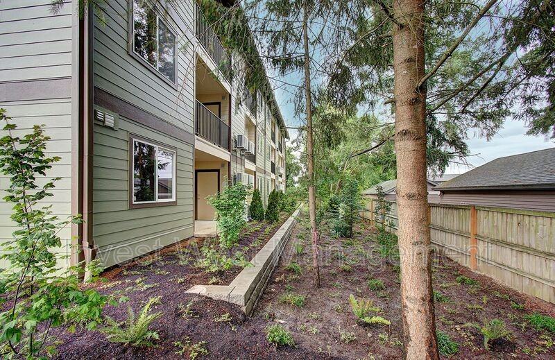 404 Neavenue #123 - Photo 3 of 10