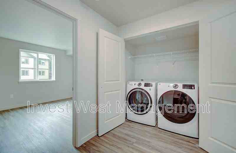 404 Neavenue #123 - Photo 5 of 10