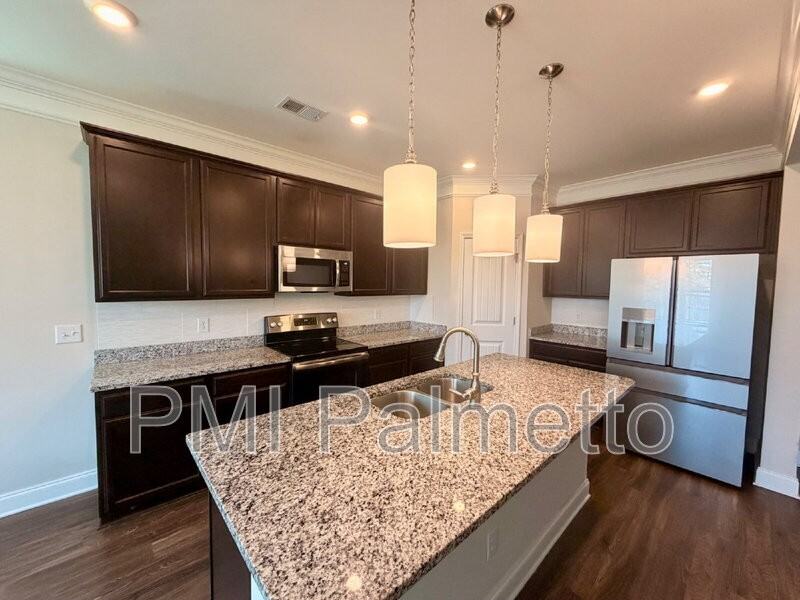 628 Colston Ln - Photo 7 of 31