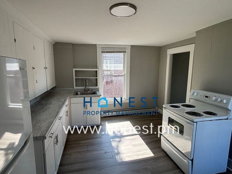 9 Maple St #4 - Photo 4 of 24