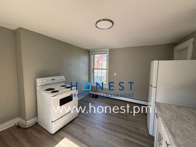 9 Maple St #4 - Photo 6 of 24