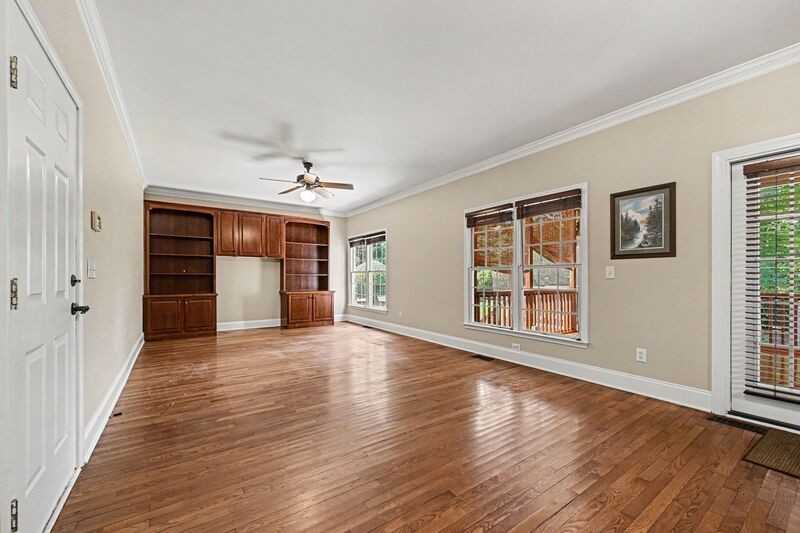 10403 Persimmon Creek Dr - Photo 5 of 28