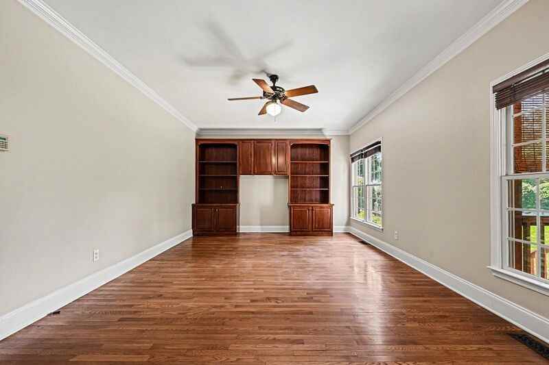 10403 Persimmon Creek Dr - Photo 6 of 28