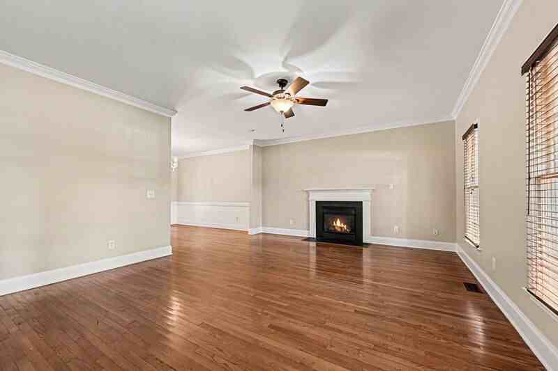 10403 Persimmon Creek Dr - Photo 7 of 28